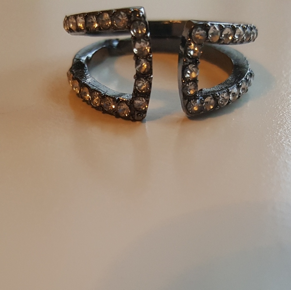 Beautiful Ladies Ring