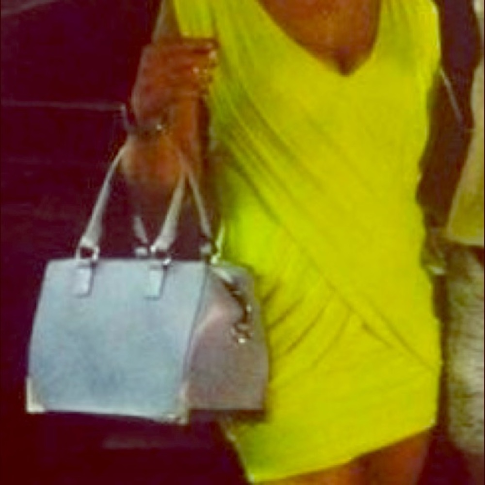 Sensual dress 👗 BCBG MAXAZRIA