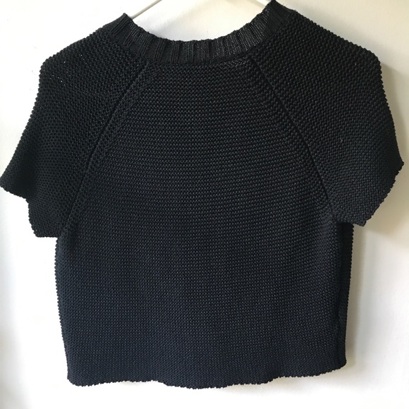 Short Sleeve Sweater - Picture 2 of 4
