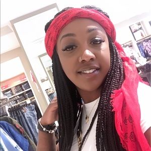 Meet your Posher, Jothany