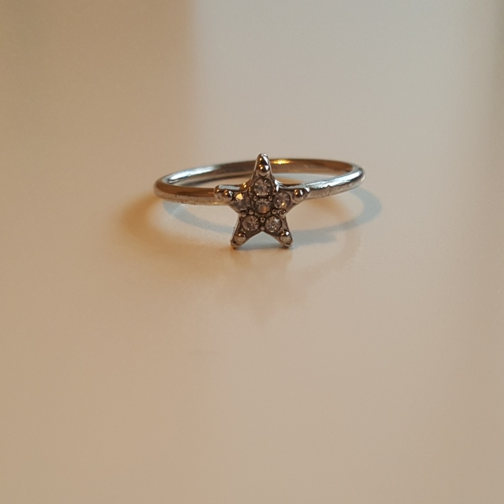 Beautiful Ladies Ring
