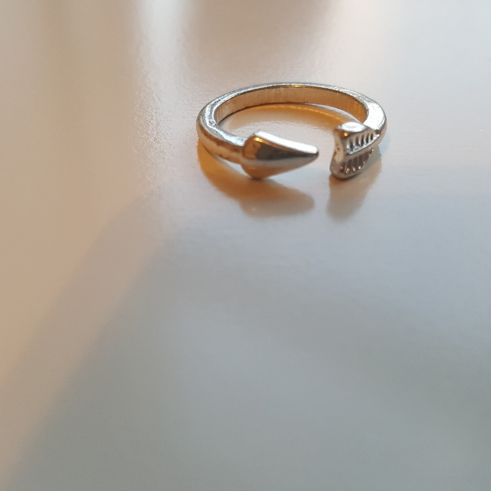 Beautiful Ladies Ring