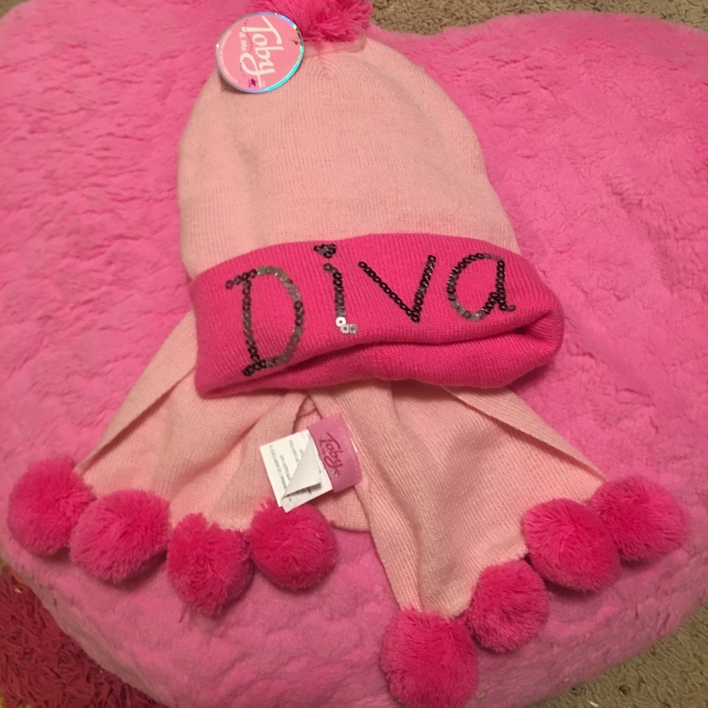Hat and Scarf duo💓