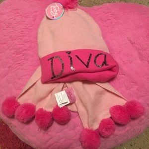 Hat and Scarf duo💓