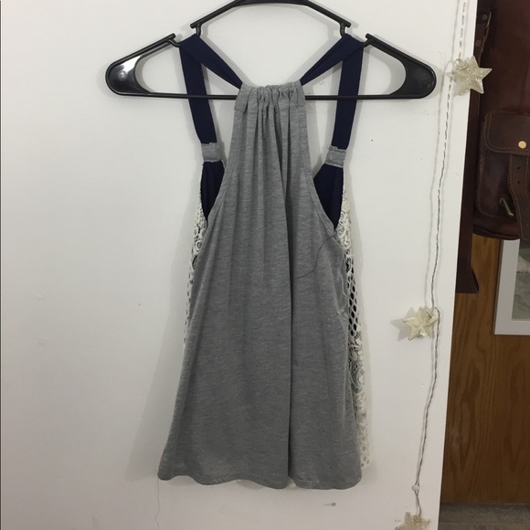 Lace detailed tank top - Picture 2 of 3
