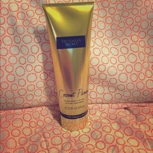 Victoria's Secret coconut passion lotion