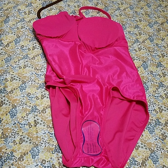 💟💟PINK CARMEN MARC VALVO SWIMWEAR NWT - Picture 7 of 8