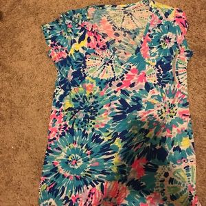 Lilly shirt size small worn once