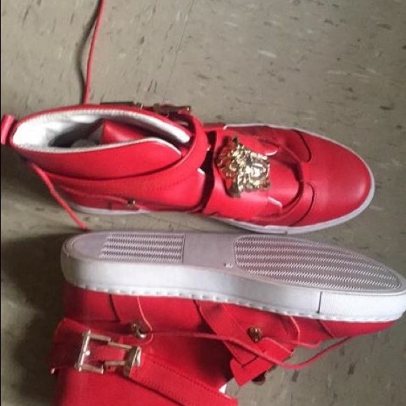Red Versace high top, barely worn,size 46,U.S. 13, - Picture 4 of 6