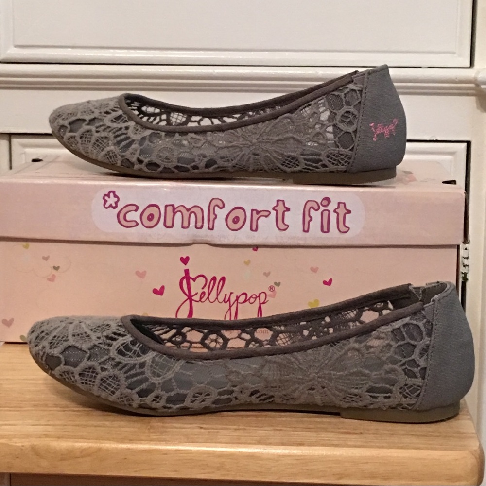 Jellypop grey "lace" flats. Size 7