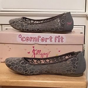 Jellypop grey "lace" flats. Size 7