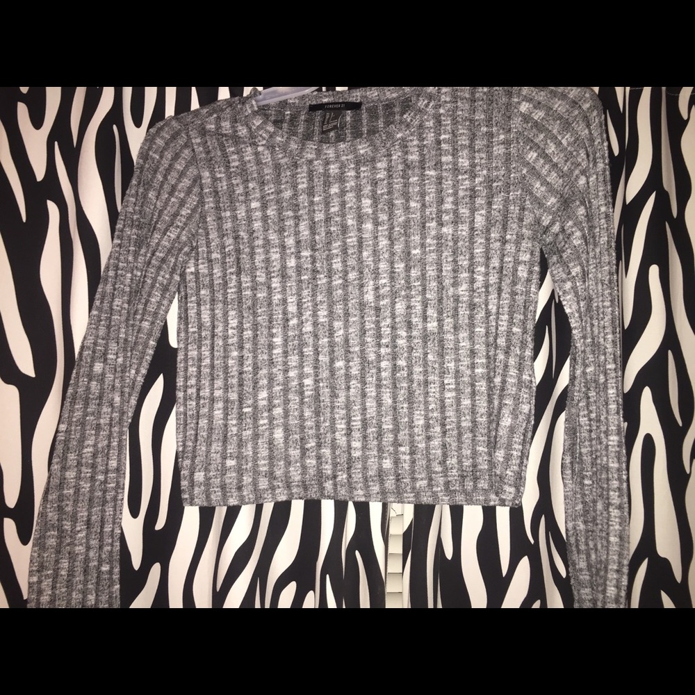 Gray crop top
