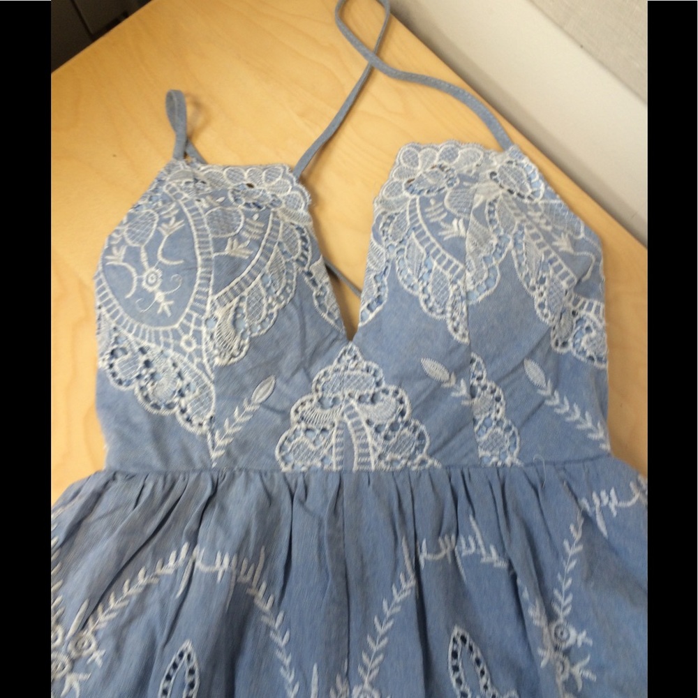Embroidered Romper - Picture 3 of 5