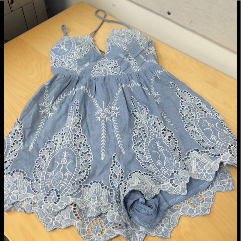 Embroidered Romper - Picture 5 of 5