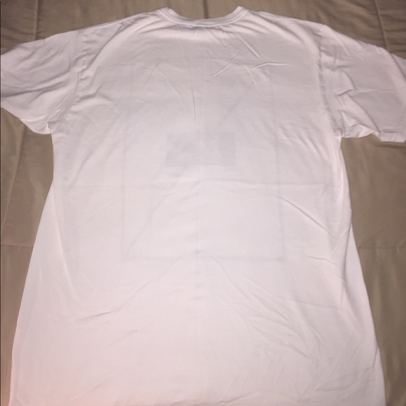 NEW - Volcom t-shirt - Picture 2 of 4