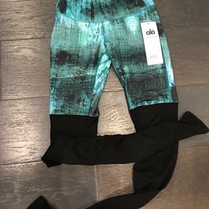 Alo Goddess leggings. NWT