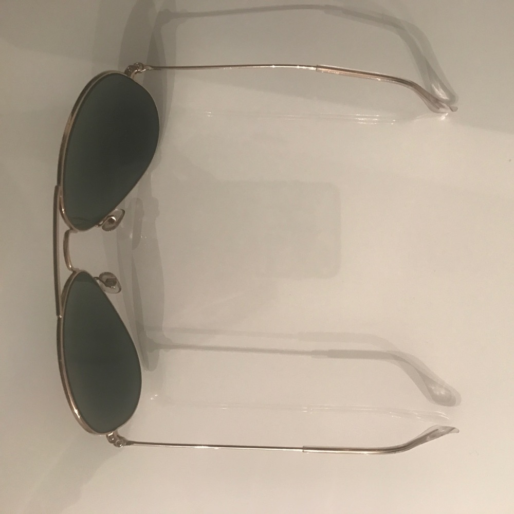 Authentic Ray-Ban AVIATOR CLASSIC - Picture 2 of 3