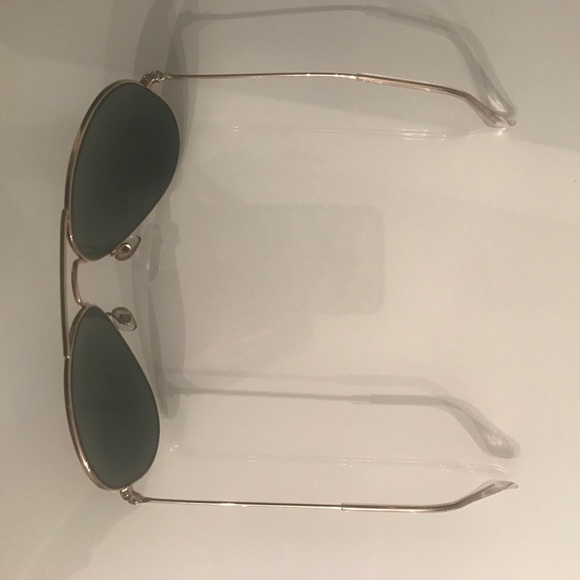 Authentic Ray-Ban AVIATOR CLASSIC - Picture 2 of 3