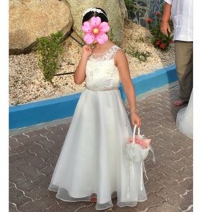 Off white communion/flower girl size 7 dress.
