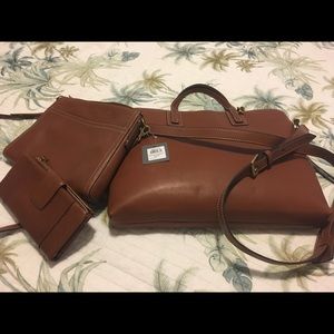 Laptop carrying case, matching handbag, and wallet