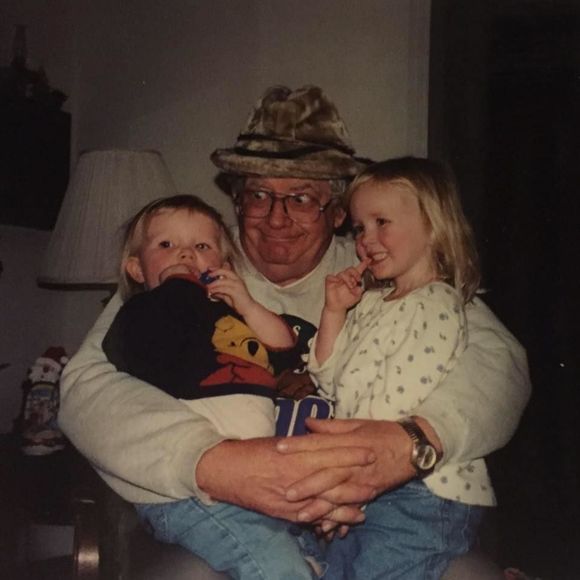 Meet your Posher, Kayla - Picture 1 of 1