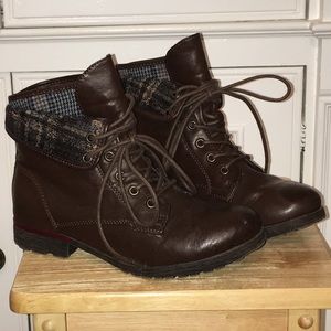 ROCK & CANDY by ZiGi  brown foldover boots-size 7