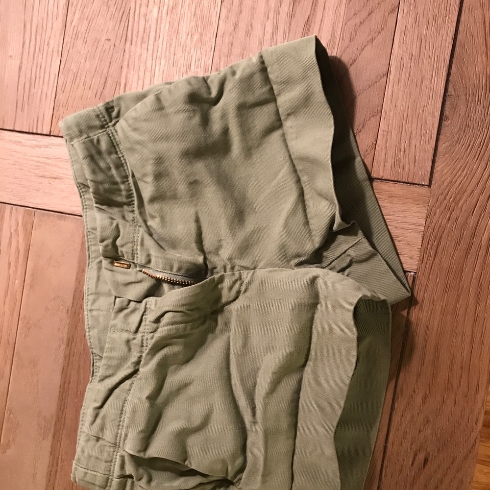 Crewcuts girls size 7 olive shorts