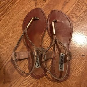 GOLD STEVE MADDEN SANDALS