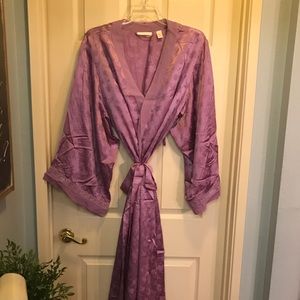 Valerie Stevens 100% Silk Slip and Robe Set, XL