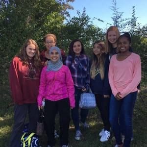 Meet your Posher, Noha