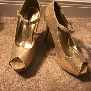 Gold glitter Shoes