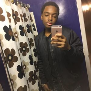 Meet your Posher, Aboubacar