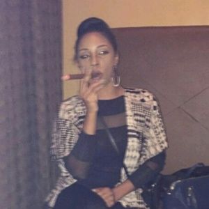 Meet your Posher, Meyana