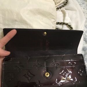 Sold.Louis Vuitton Sarah Wallet
