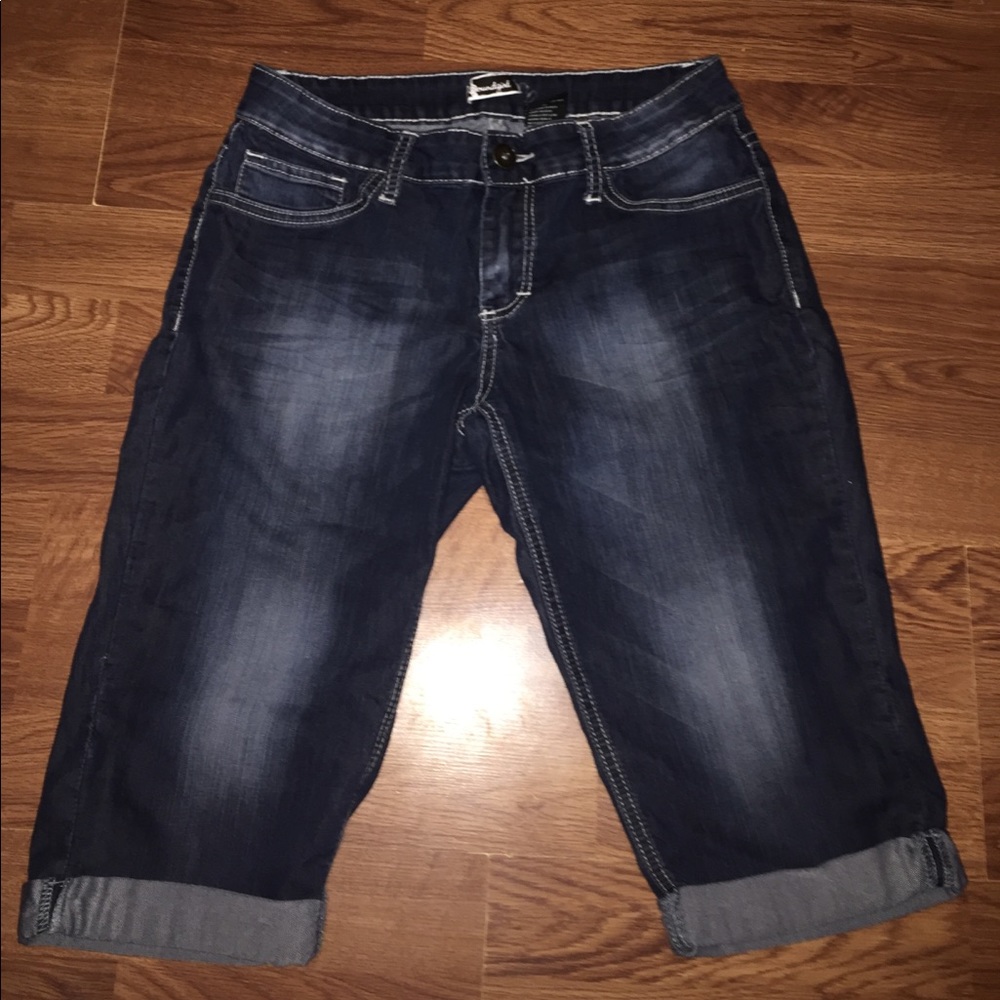 Mid-length jeans!