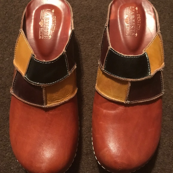 Lartiste Shoes - Women Clog Shoes