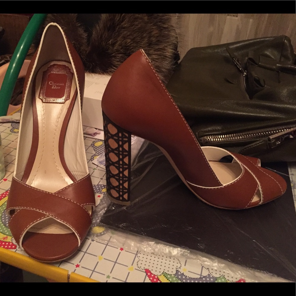 Dior pumps! $900 retail price! Brand new