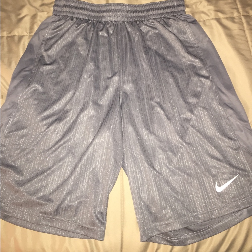 Nike Basketball shorts - Picture 1 of 3