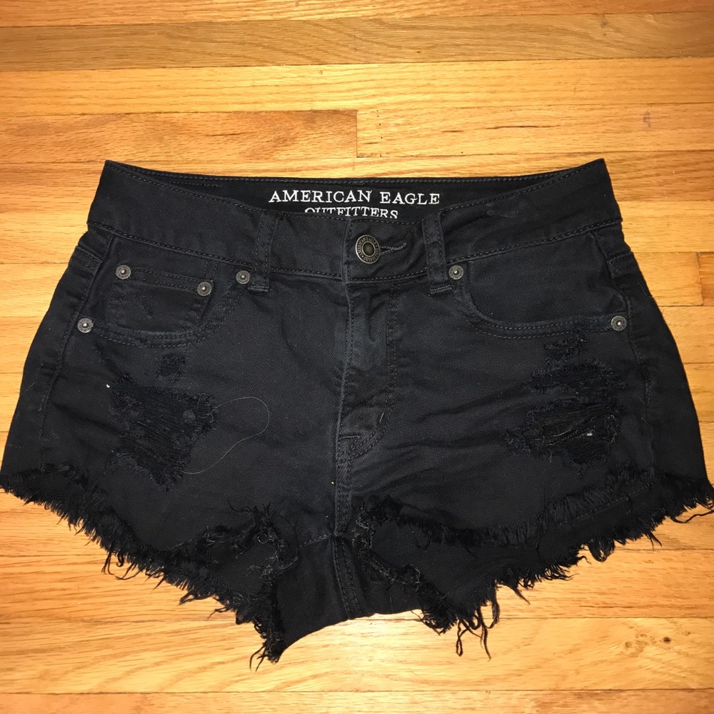 Black high waisted American eagle shorts