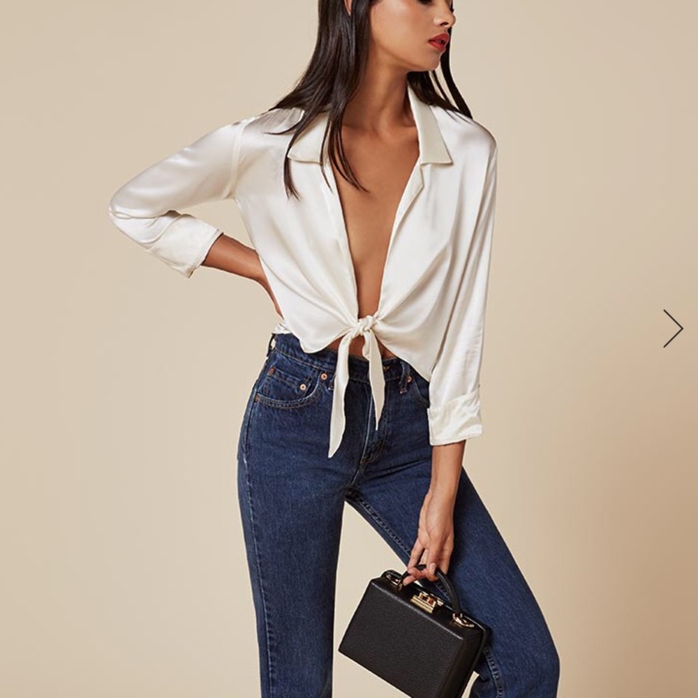 ❌SOLD️️❌ Reformation Ivory Silk Basinger Top - Picture 1 of 8