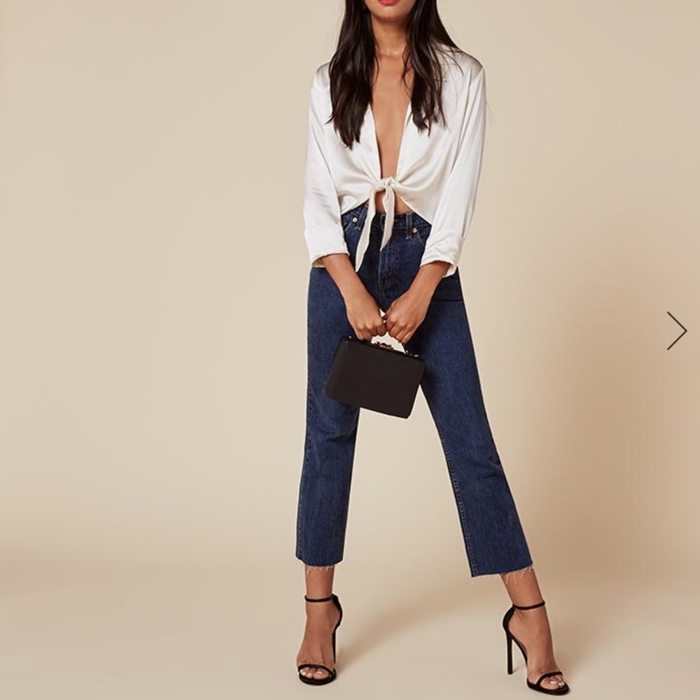 ❌SOLD️️❌ Reformation Ivory Silk Basinger Top - Picture 3 of 8
