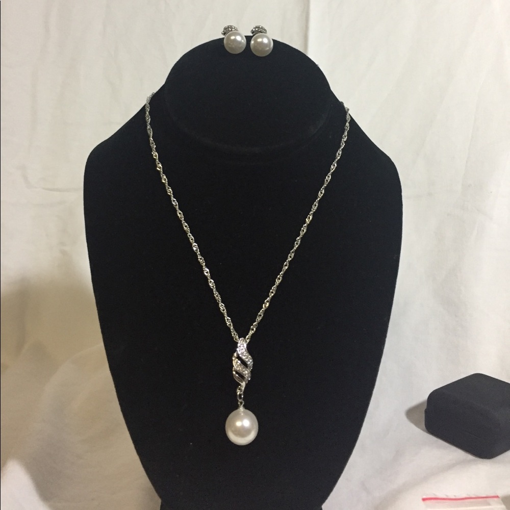 Faux Pearl Crystal Jewelry Set