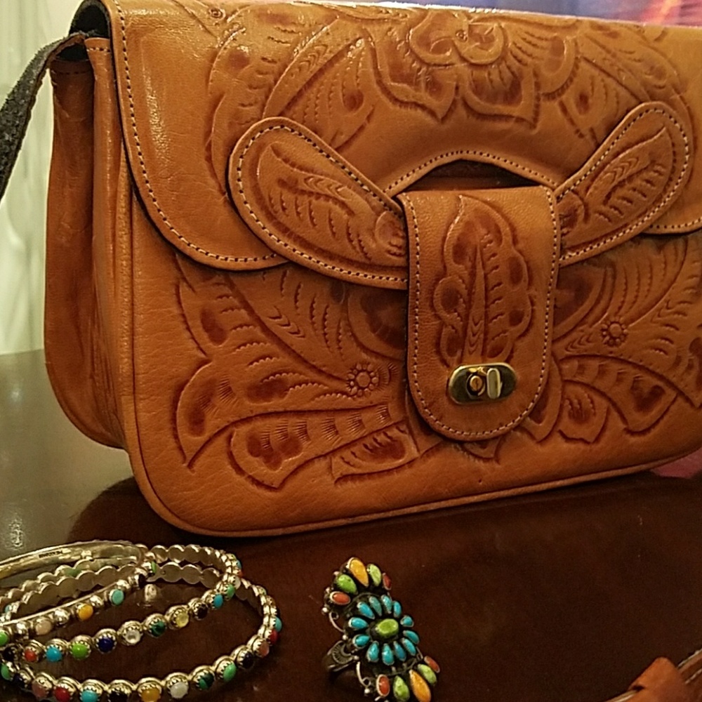 SALE!!!! Vintage Tooled Leather Handbag