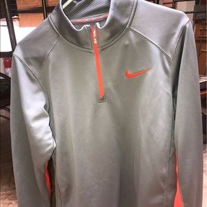 Nike 1/4 Zip Nike 1/4 Zip