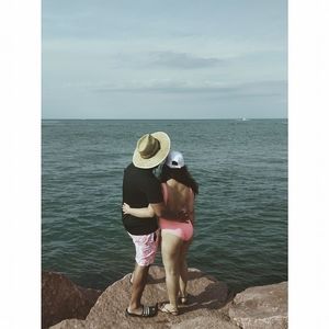 Meet your Posher, Nishelis coral