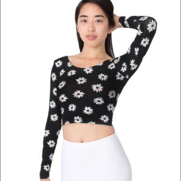 American Apparel Tops - American Apparel Floral Daisy Crop Top Long Sleeve