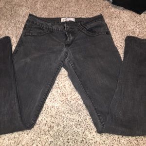 black jeans (jolt)