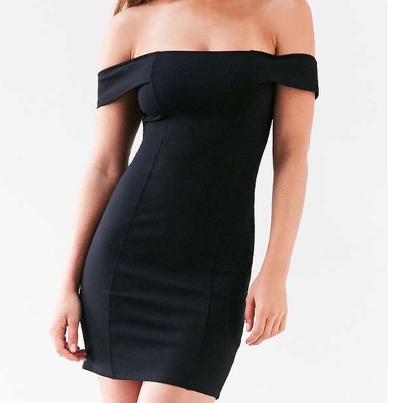 Urban Outfitters Dresses & Skirts - Structured Off-the-Shoulder Black Bodycon Dress