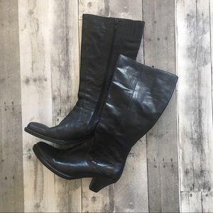 Born Black Leather Boots Size 8.5