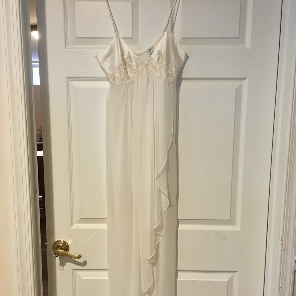 Never Worn Jonquil Full length Nightgown